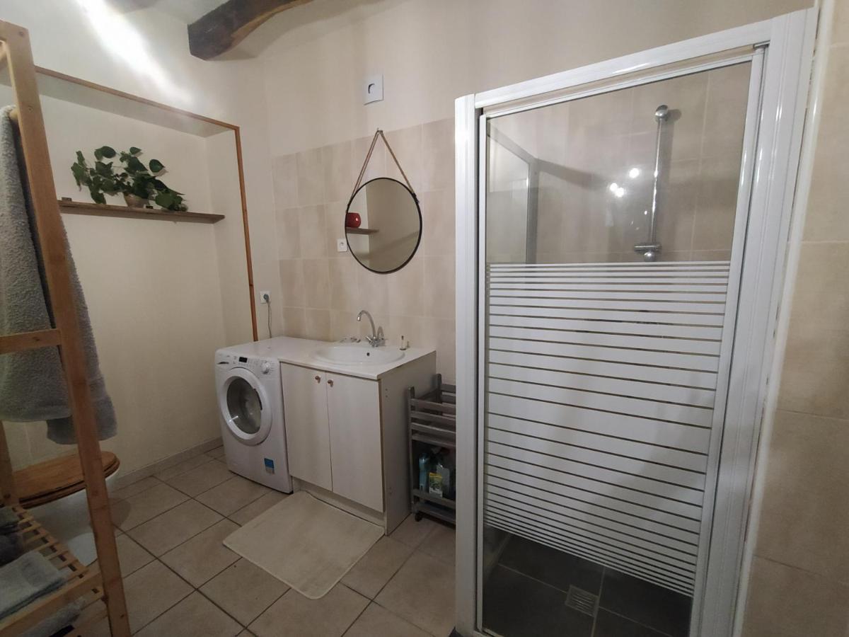 Gite Du Vieux Cedre Ecueille Esterno foto