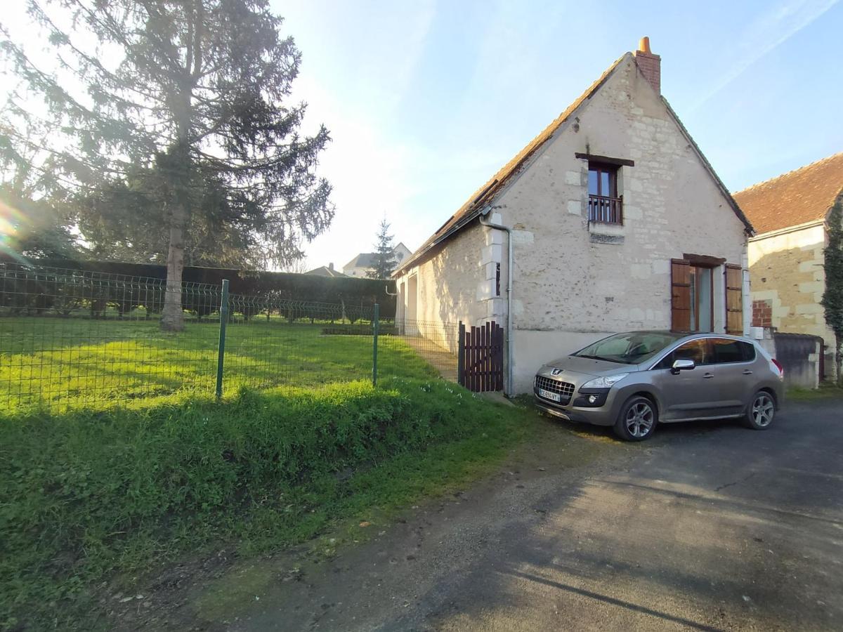 Gite Du Vieux Cedre Ecueille Esterno foto